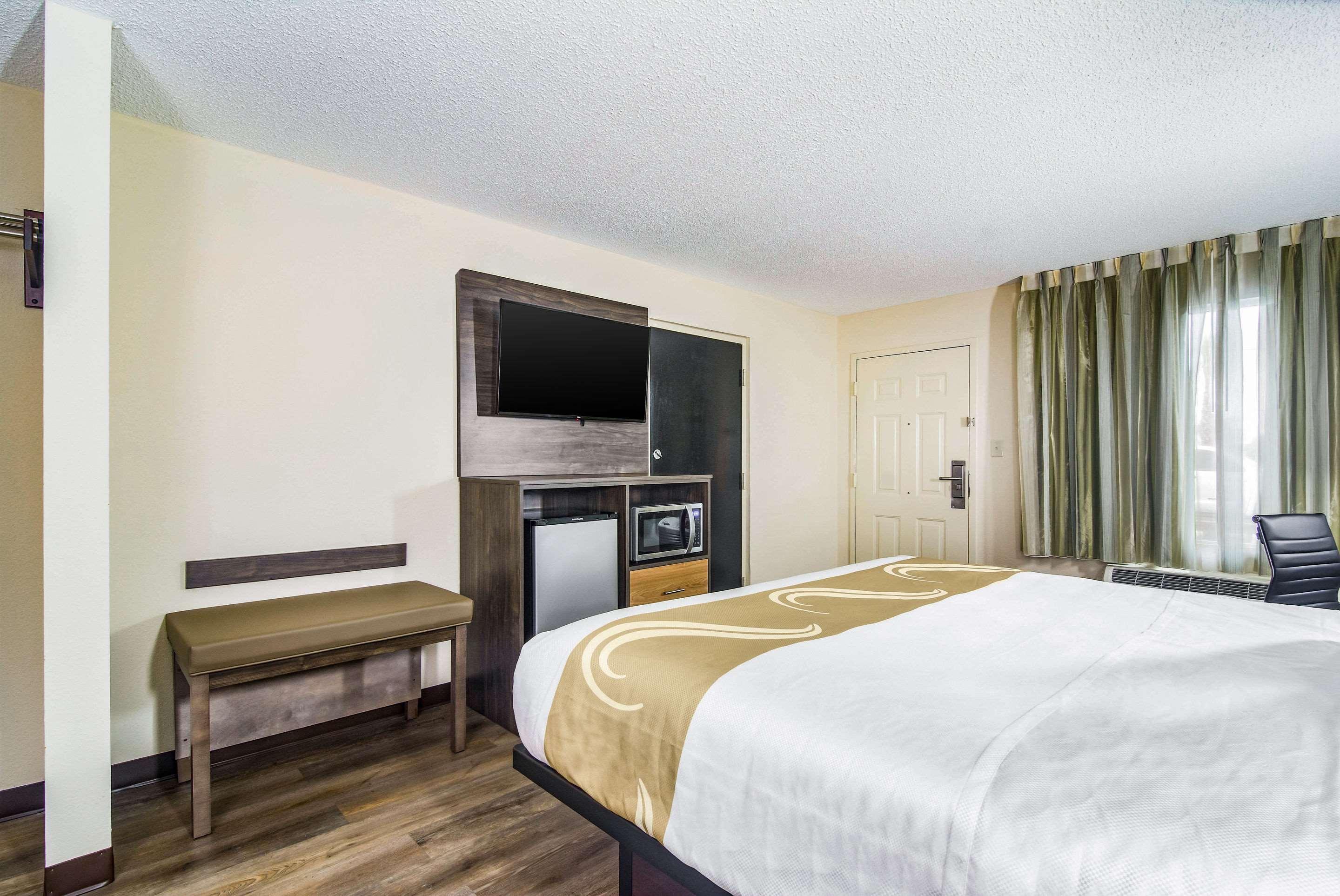 Quality Inn & Suites Lake City Exterior photo